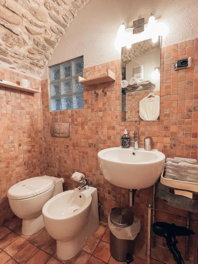 Talking Stones B&B Dolceacqua Exterior foto